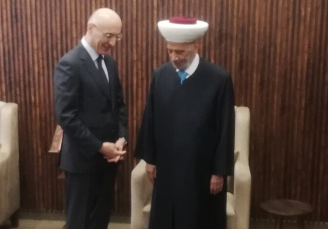 دريان والحجار