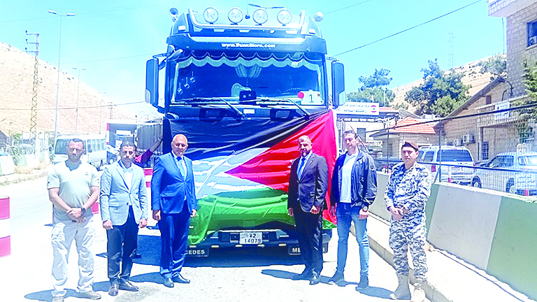 القافلة الإغاثية الأردنية السادسة تصل إلى معبر المصنع