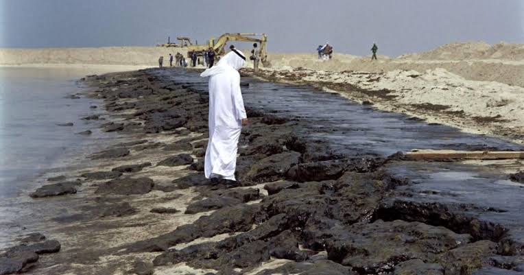 Oil spill closes Emirati beaches after tanker targeted in the Strait of Hormuz