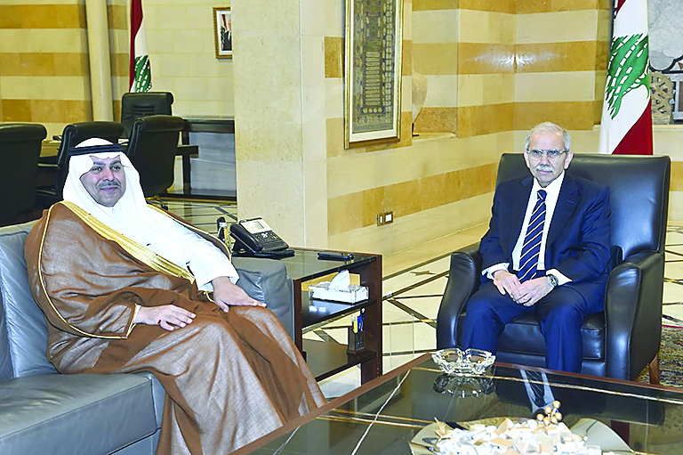 A barrage of warning advice to senior Lebanese officials