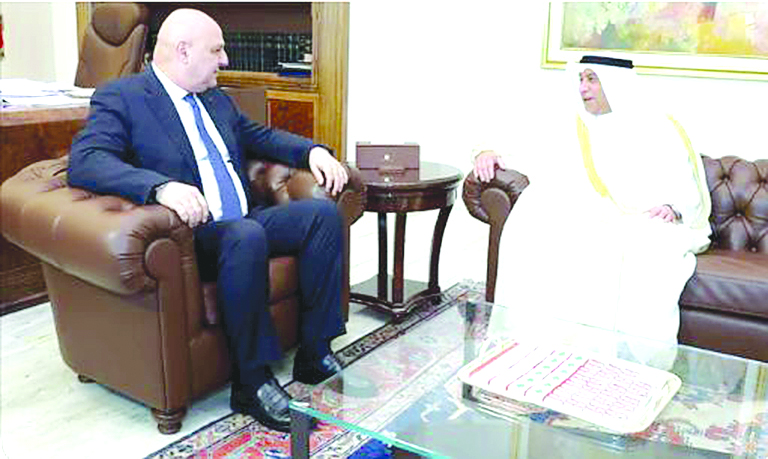 Aoun discussed the situation with the Kuwaiti ambassador and received Saeed and a delegation from the “Hague Conference”